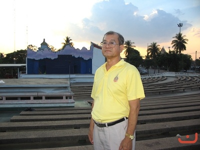 นอกเจ็ดเสมียน
