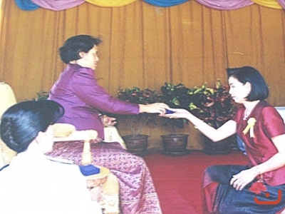 ถวายเงิน ภาพที่  ๓๗๑